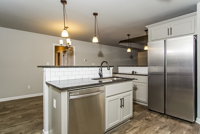 Building Photo - 4 Bedroom in Owens Cross Roads