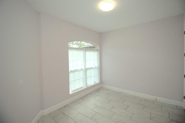 Building Photo - 23 Empress Ln