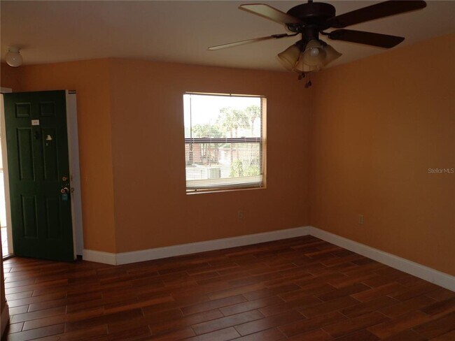 Building Photo - 3038 Parkway Blvd