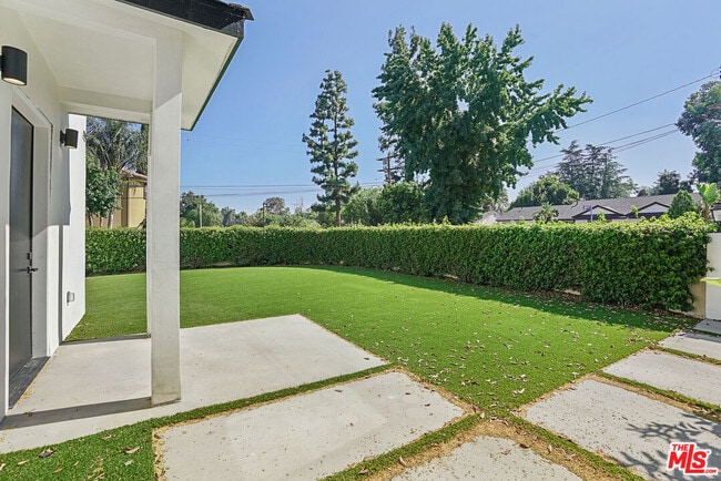 Building Photo - 5741 Cahill Ave