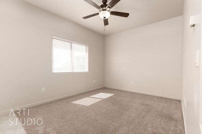 Building Photo - MOVE-IN SPECIAL $100 OFF FIRST MONTH'S REN...