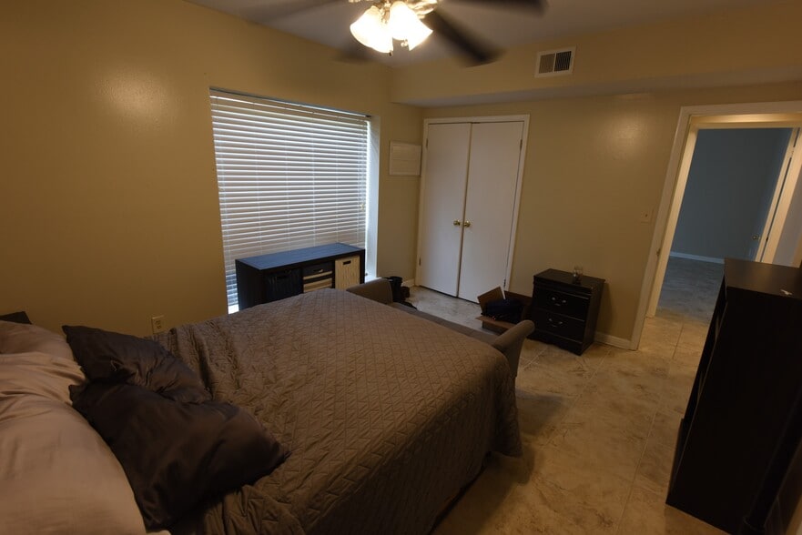 Building Photo - 55 Hanover Cir