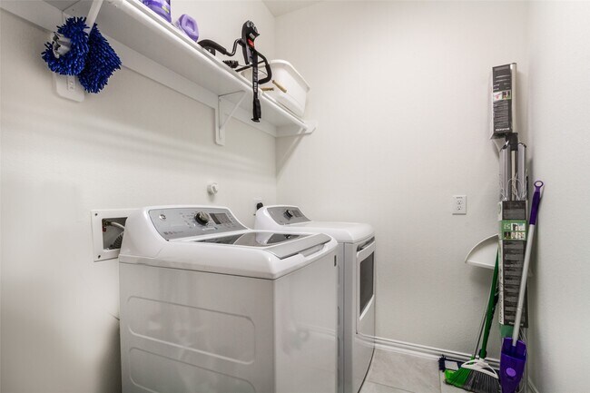 Building Photo - 6305 Rotherham St