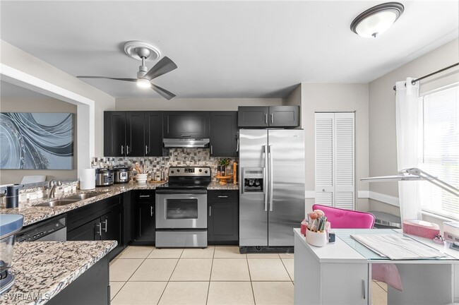 Building Photo - 1358 Derbyshire Ct