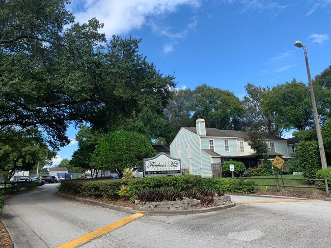 Building Photo - 2/1.5 Fletcher Mill Townhouse $1550/month Available 6/20/2026