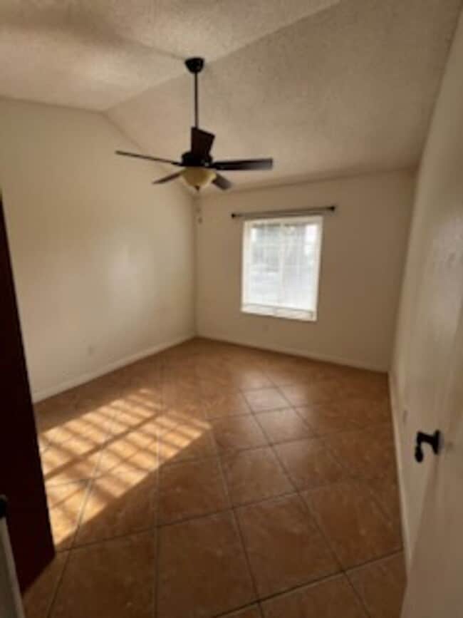 Building Photo - 3613 Dovewood St
