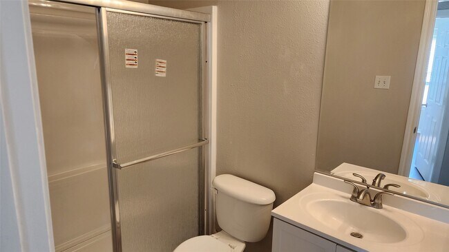 Building Photo - 11428 Hackmatack Way