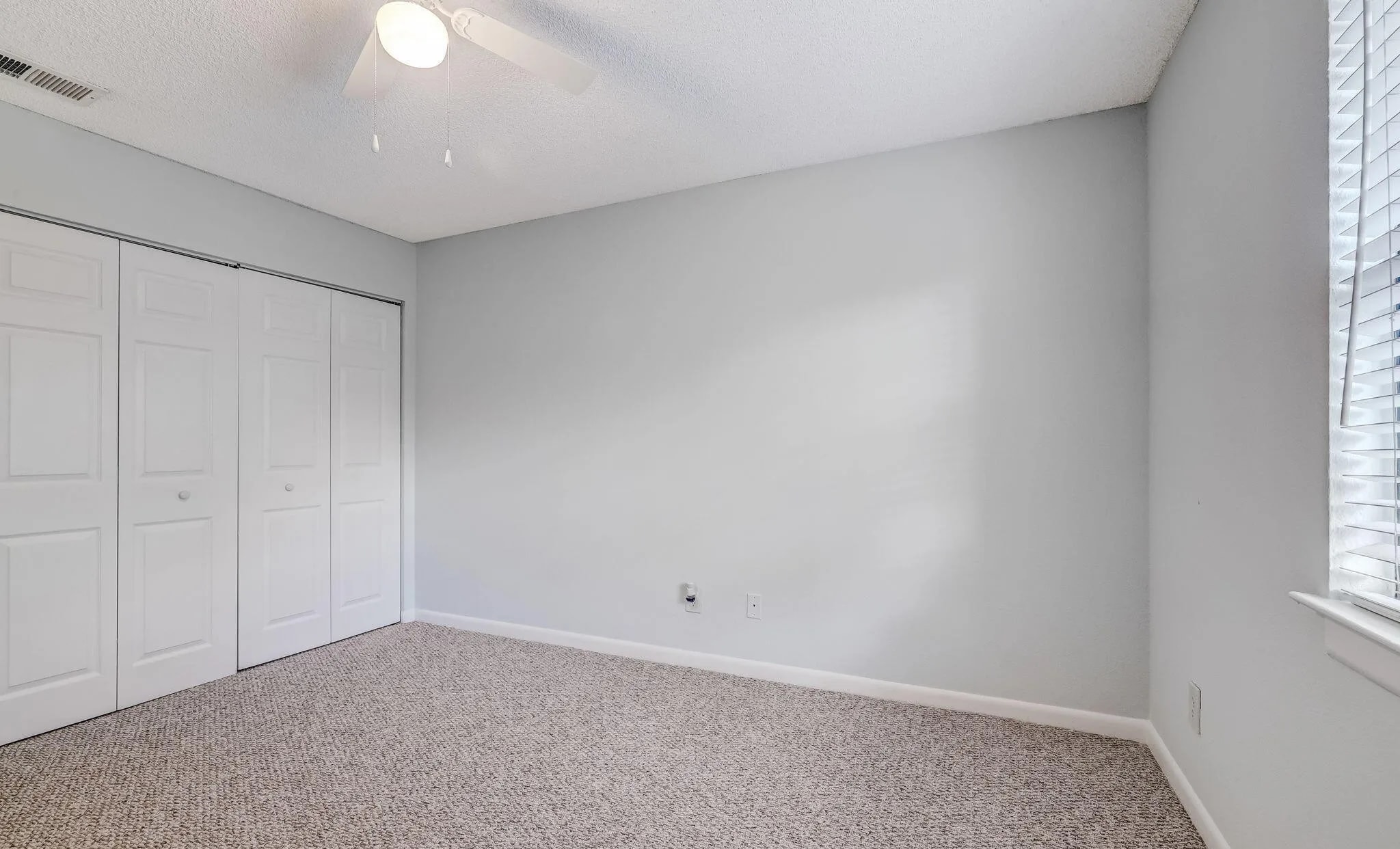 Bedroom 1 - 100 Fairway Park Blvd