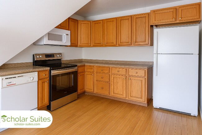 Building Photo - 18 Greylock Rd