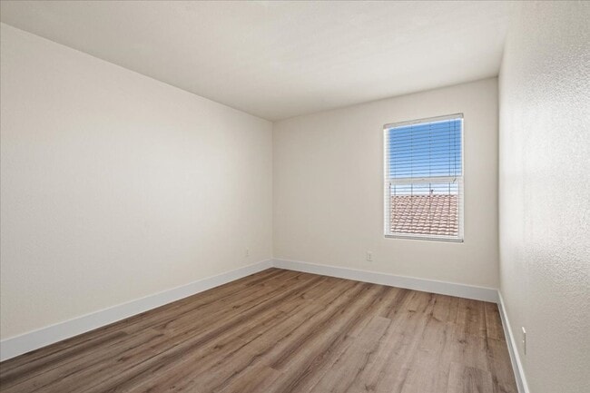 Building Photo - 4563 Townwall St