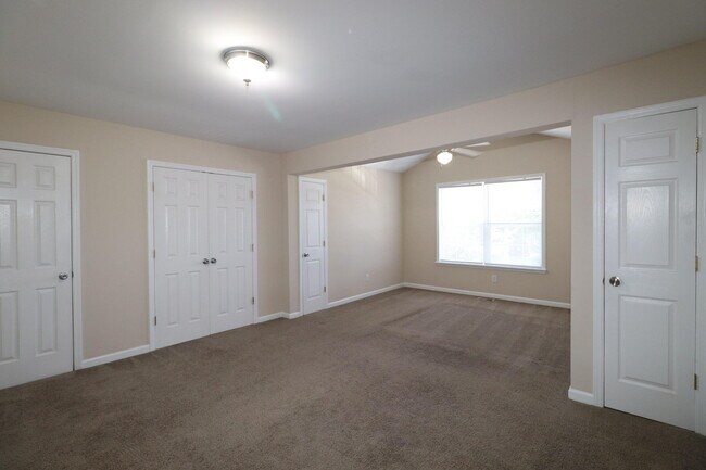 Building Photo - 403 John Sutherland Dr
