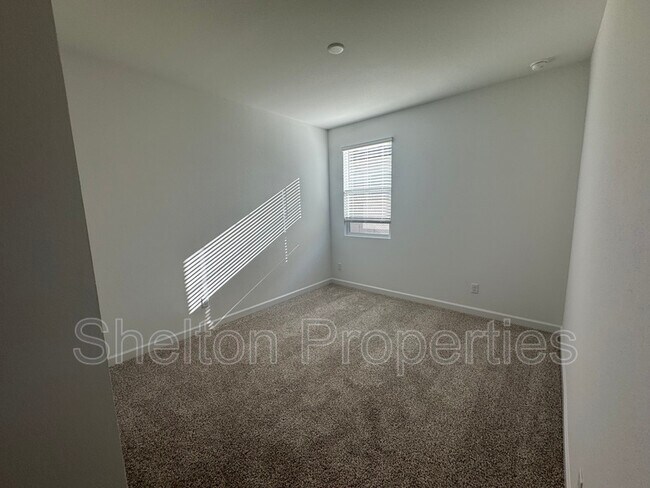 Building Photo - 17746 W Turquoise Ave