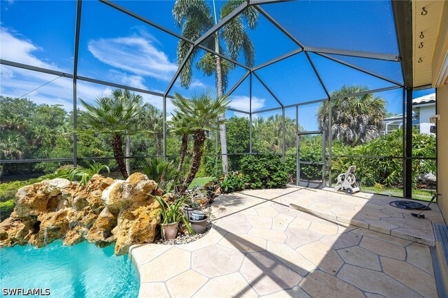 Building Photo - 25820 Creekbend Dr