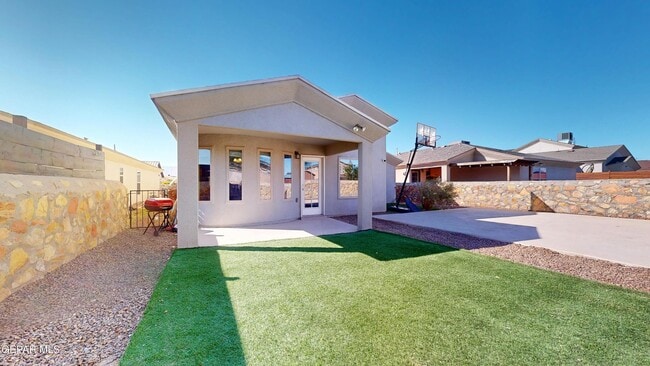 Building Photo - 12132 Mesquite Thorn Dr