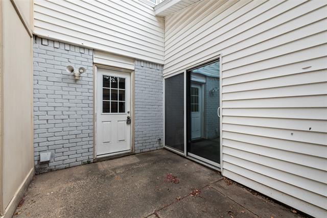 Building Photo - 1804 Ridgeview Plaza