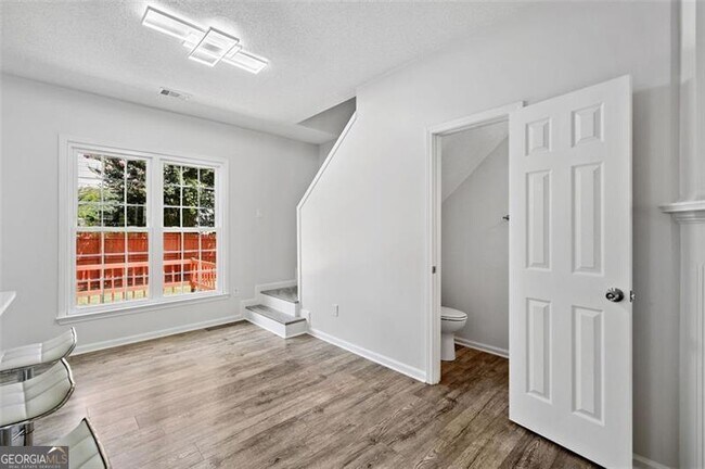 Building Photo - 1636 Heyford Cir