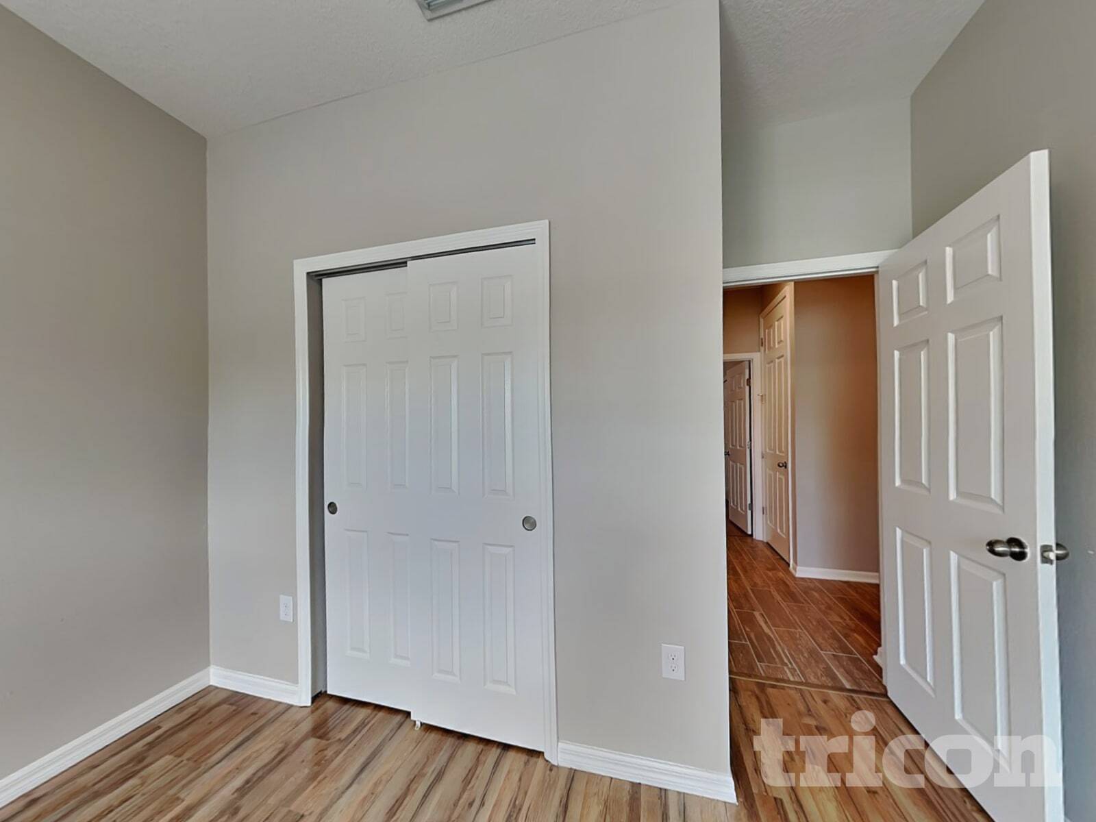 Building Photo - 2361 Sanderling St