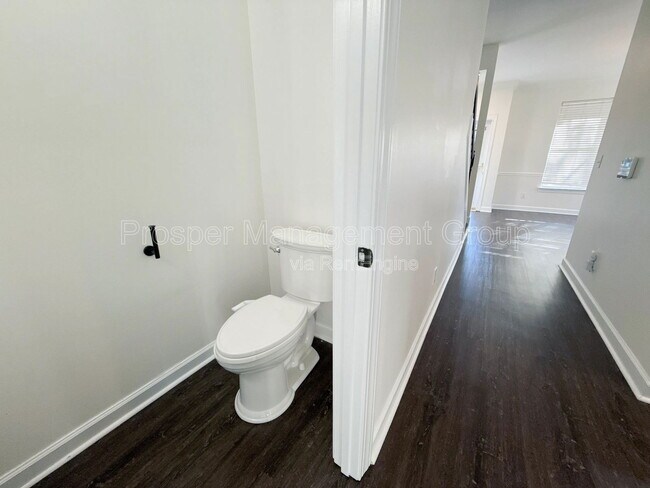 Building Photo - 2843 Sweetleaf Ln