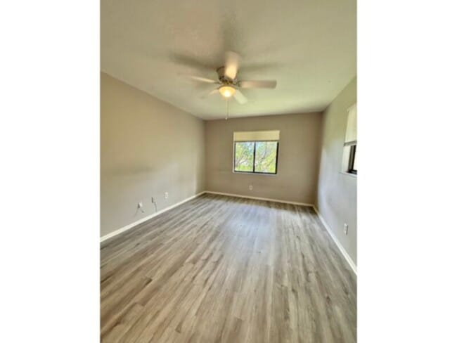 Building Photo - 2 Bedroom 2 Bath Apartments! Multiple Unit...