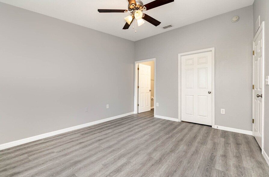 Building Photo - 4037 Meander Plz