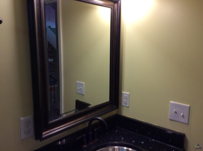 Building Photo - 464 Loblolly Ln