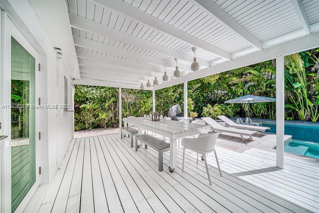 Building Photo - 4000 Kumquat Ave