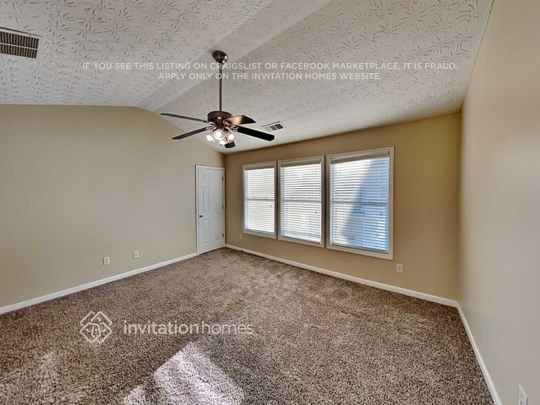 Building Photo - 807 Inkberry Rd