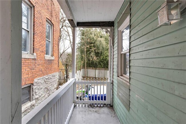 Building Photo - 3246 Richardson Ave