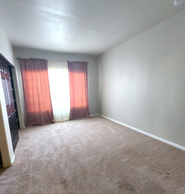 Building Photo - 3846 E Canyon Ranch Rd