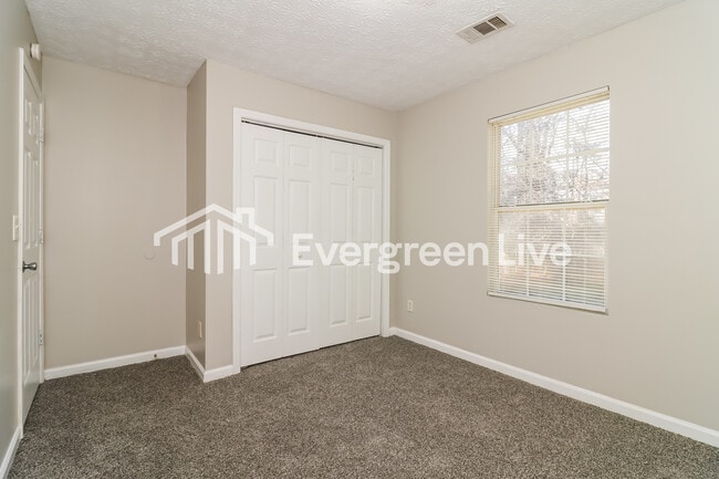 Building Photo - 6365 Topaz Trail