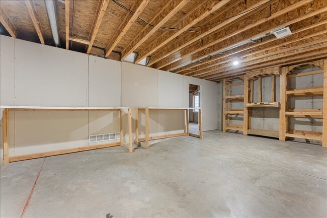 Building Photo - 4503 W 30th Street Rd