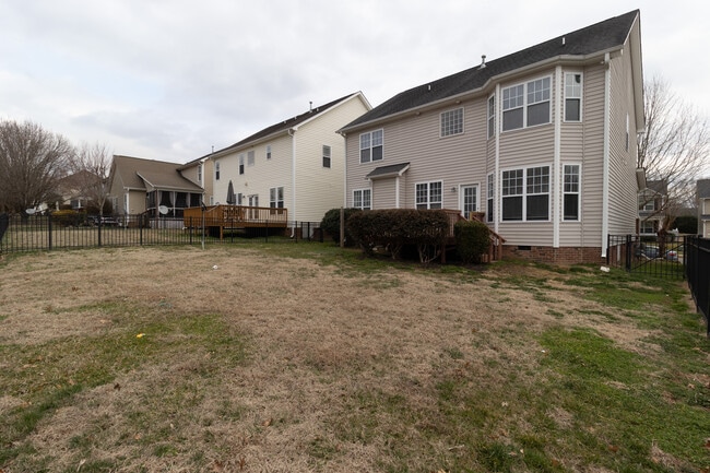 Building Photo - 2047 Sinclair Trce