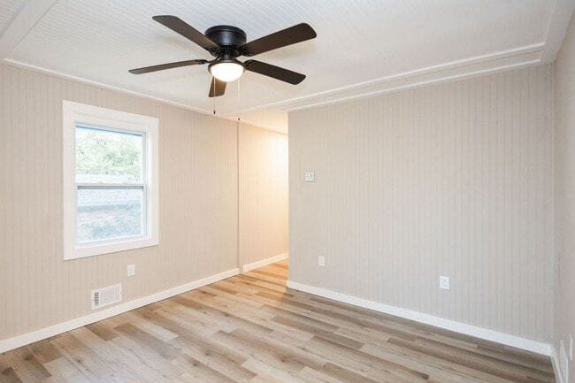 Building Photo - Updated 3BR/2BA Home – $500 OFF 1st Month!