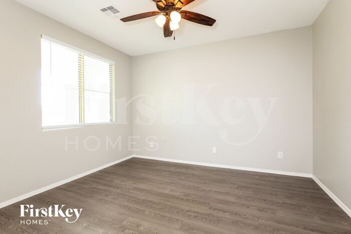 Building Photo - 10242 W Levi Dr