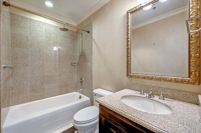 Building Photo - 690 Market St