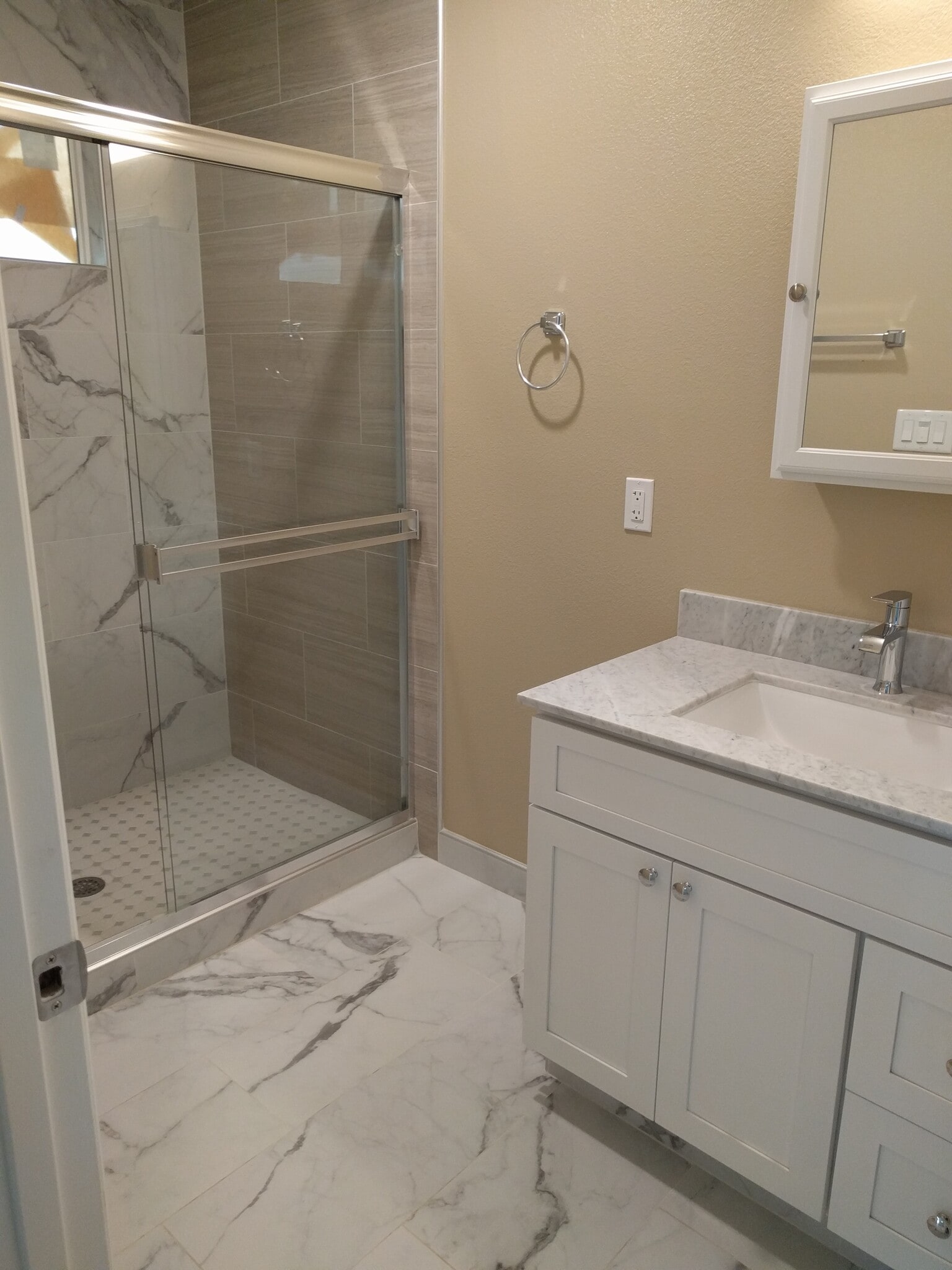 Building Photo - 1015 Tulane Ave