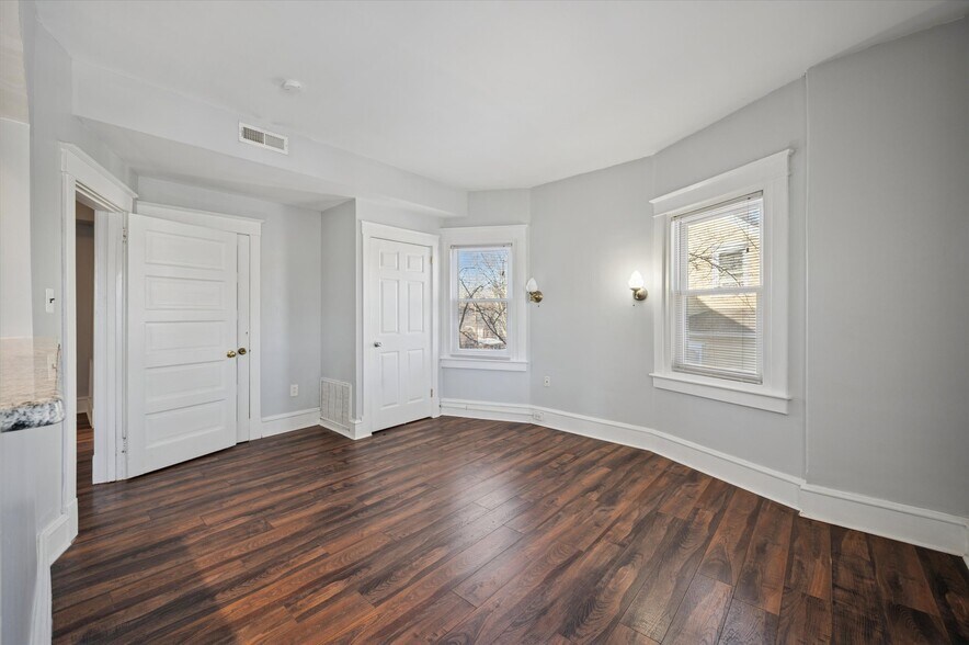 Building Photo - 1609 Upland Ave