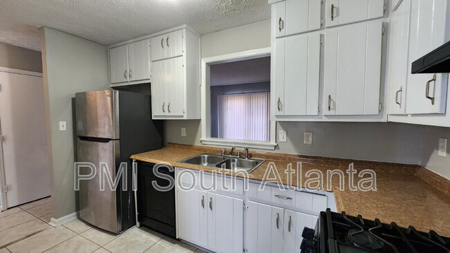 Building Photo - 5754 N Castlegate Dr