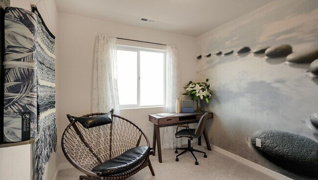 Building Photo - Spacious and Beautifully Landscaped Single...