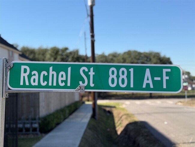 Building Photo - 881 Rachel St