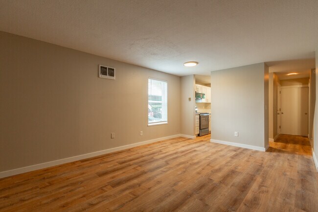 Building Photo - 12387 SW Walnut St