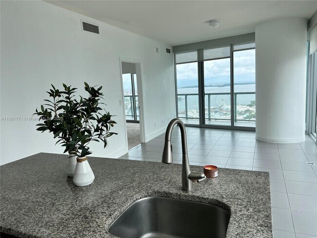 Building Photo - 888 Biscayne Blvd