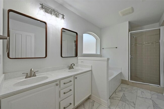 Building Photo - 5703 Marchmont Ln