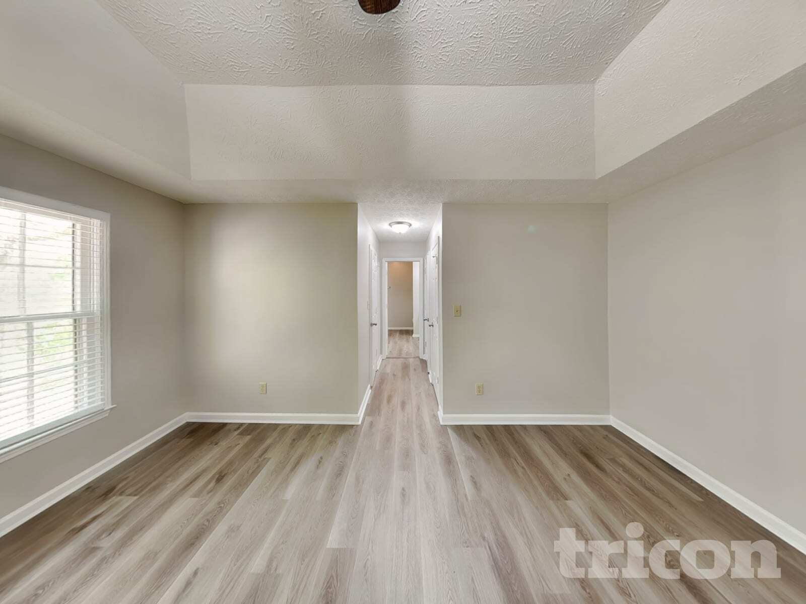 Building Photo - 555 N Oakland Cir