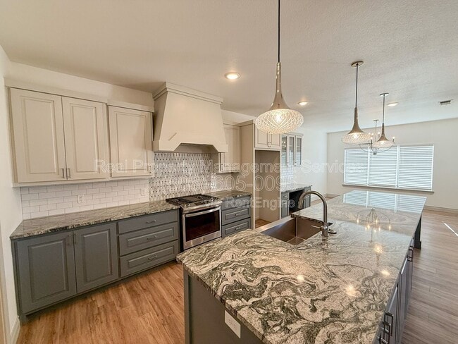 Building Photo - 5705 118th St