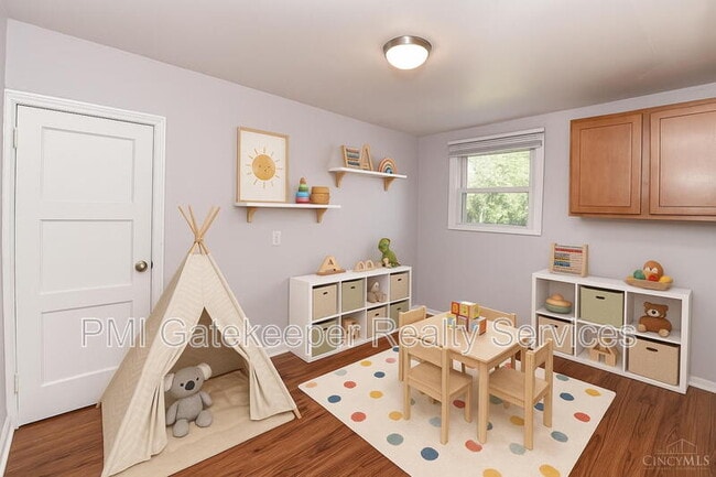 Building Photo - 5618 Leumas Rd