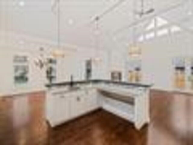 Building Photo - 2060 Carr Ave