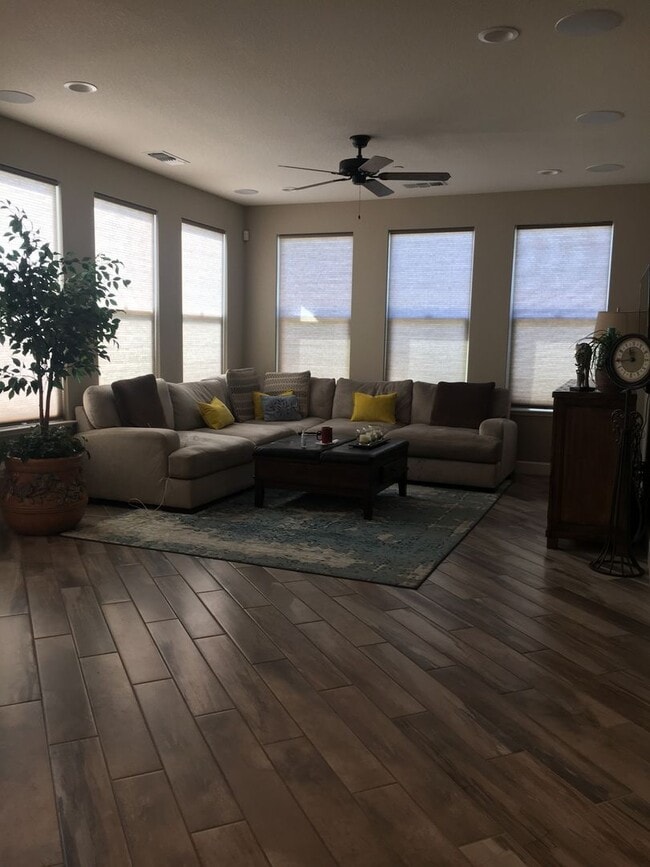 Building Photo - AMAZING RIO VISTA SINGLE STORY TRILOGY RENTAL WITH EVERY AMENITY POSSIBLE!