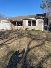 Building Photo - 1648 S Maple Ave