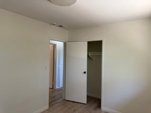 Building Photo - 15077 Adams Dr